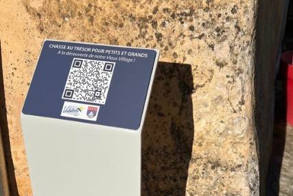 QR CODE